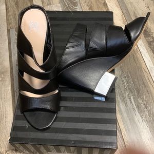 Victoria’s Secret Black Wedges Leather Sandals Size:8